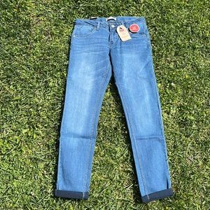 NWT Levi 711 Skinny Jeans - size 16 red